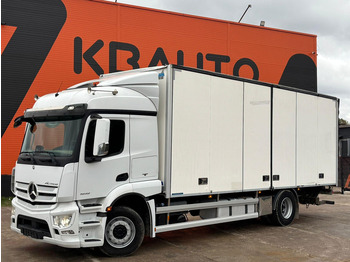 Dobozos felépítményű teherautó MERCEDES-BENZ Actros 1832