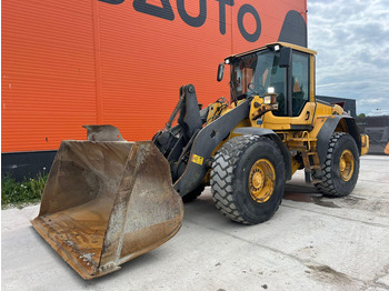 Gumikerekes homlokrakodó Volvo L 90 F 4x4 CENTRAL LUBRICATION / AC: 2 kép.