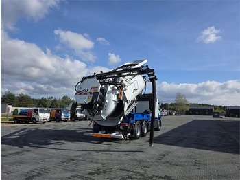 Szippantós autó RENAULT