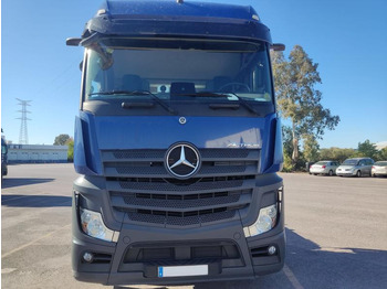 Nyergesvontató MERCEDES-BENZ Actros 1851