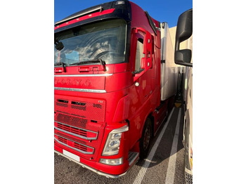 Nyergesvontató VOLVO FH 500