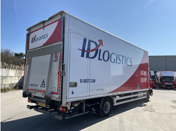 Dobozos felépítményű teherautó DAF LF 210 FA / 12 Ton / 353 dkm / Koffer / LBW 1500 kg / NL LKW: 2 kép.