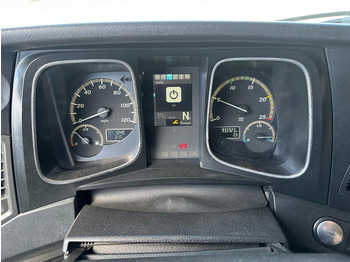 Nyergesvontató Mercedes-Benz Actros 1842 Streamspace / 933 dkm / 2 Tanks / NL Truck: 4 kép.