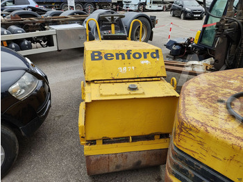 Benford  lízing Benford: 4 kép. Benford  lízing Benford: 4 kép.