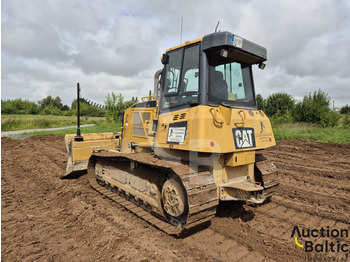 Buldózer Caterpillar D 6 K: 4 kép.