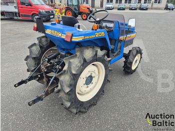 Traktor Iseki TU 205: 3 kép.