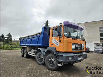 Billenőplatós teherautó MAN