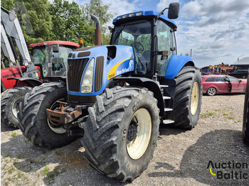 Traktor NEW HOLLAND T8040