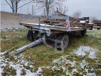 Pótkocsi billenőplatós
