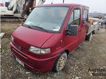 Platós kisteherautó PEUGEOT Boxer