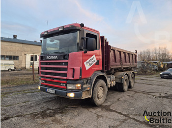 Billenőplatós teherautó SCANIA R124