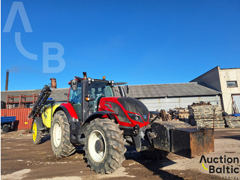 Traktor VALTRA T194