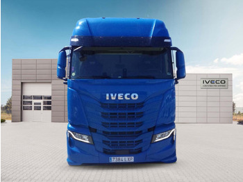 Nyergesvontató IVECO S-WAY