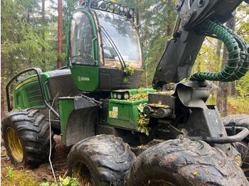 Fakitermelő gép JOHN DEERE