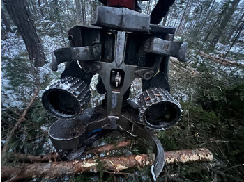 Fakitermelő gép Komatsu 901xc: 4 kép.