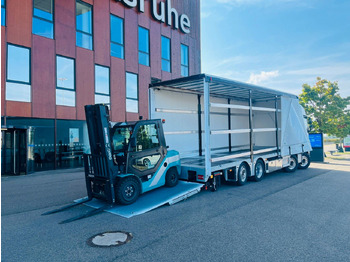 Ponyvás teherautó VOLVO FH 500