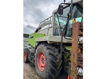 Önjáró szecskázógép Claas Jaguar 870: 2 kép.