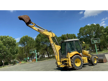 Kotrórakodó CNH LB95B-4PT: 2 kép.