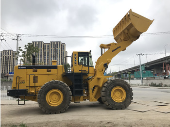 Gumikerekes homlokrakodó KOMATSU WA600-3