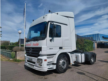 Nyergesvontató MERCEDES-BENZ Actros 1841