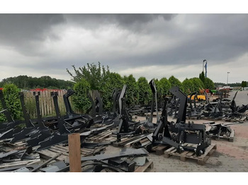 Homlokrakodó traktorhoz METAL-TECHNIK