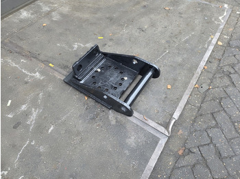 Gyorscsatlakozó - Mezőgazdasági gépek kopplaat lehnhof ms10 adaptor plate lehnhof ms10: 3 kép. Gyorscsatlakozó - Mezőgazdasági gépek kopplaat lehnhof ms10 adaptor plate lehnhof ms10: 3 kép.