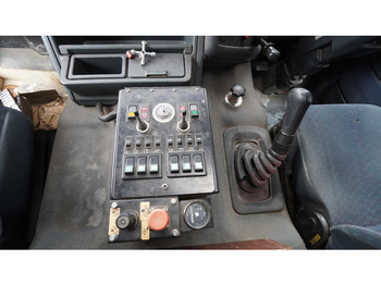 DAF 65.180 ATI STREET SWEPER RH DRIVE MANUAL GARBOX 96.000KM lízing DAF 65.180 ATI STREET SWEPER RH DRIVE MANUAL GARBOX 96.000KM: 5 kép.