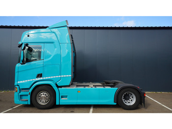 Nyergesvontató SCANIA R 450