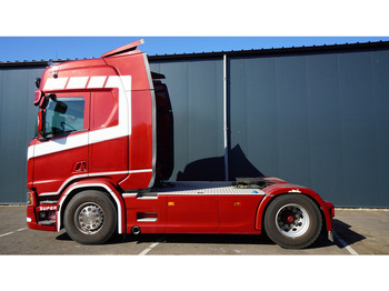 Nyergesvontató SCANIA R 450