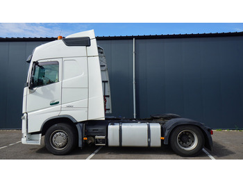 Nyergesvontató VOLVO FH 460