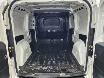 Kis furgon Fiat Doblò Maxi, 2017, 135000km, Airco, L2H1, Parkingsens: 2 kép. Kis furgon Fiat Doblò Maxi, 2017, 135000km, Airco, L2H1, Parkingsens: 2 kép.