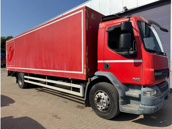 Dobozos felépítményű teherautó DAF LF 55.220 **MANUAL GEARBOX-EURO 4**: 3 kép.