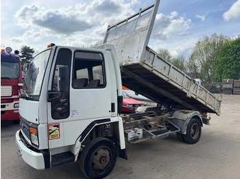 Billenőplatós teherautó FORD