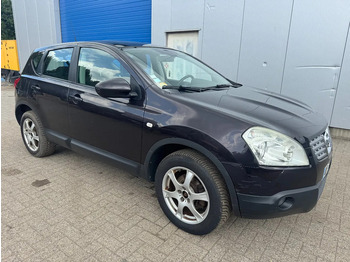 Terepjáró/ SUV Nissan QASHQAI **DIESEL-AIRCO**: 3 kép. Terepjáró/ SUV Nissan QASHQAI **DIESEL-AIRCO**: 3 kép.