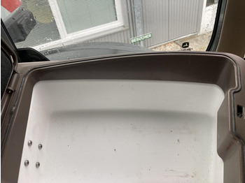 Traktor John Deere 6R250: 4 kép. Traktor John Deere 6R250: 4 kép.