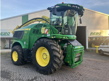 Betakarító gép JOHN DEERE