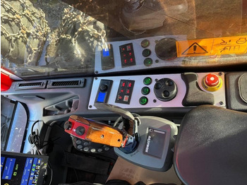 Fakitermelő gép Komatsu 901: 2 kép.