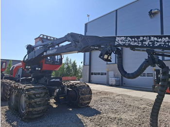 Fakitermelő gép Komatsu 901 XC: 3 kép. Fakitermelő gép Komatsu 901 XC: 3 kép.