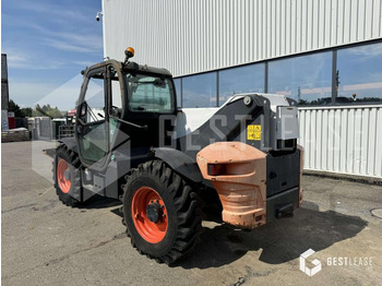 Tolóoszlopos targoncá BOBCAT T40180: 2 kép.