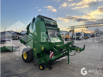 Bálázó John Deere V461M: 4 kép.