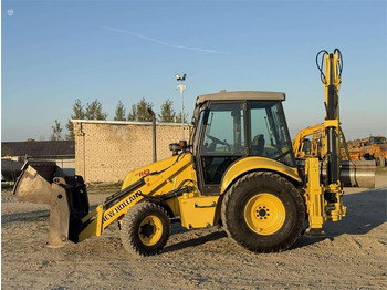 Kotrórakodó New Holland B 110-4PT , 2 quick couplers: 3 kép.