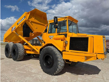Csuklós dömper VOLVO A25C