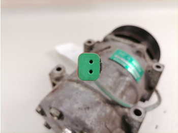 Fűtés/ Szellőzés gep - Teherautó Scania A/C compressor 2564093: 3 kép. Fűtés/ Szellőzés gep - Teherautó Scania A/C compressor 2564093: 3 kép.