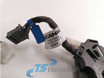 Kormányzás - Teherautó Scania Steering wheel cable 1881594: 4 kép.