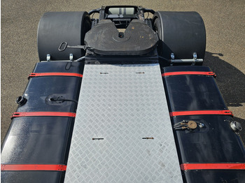 Nyergesvontató Scania R164.580 V8 / MANUAL / RETARDER / TOPLINE: 4 kép. Nyergesvontató Scania R164.580 V8 / MANUAL / RETARDER / TOPLINE: 4 kép.