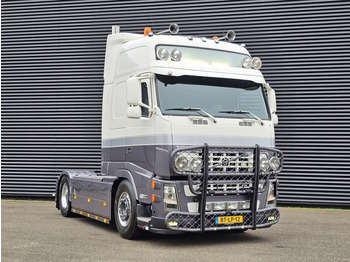 Nyergesvontató Volvo FH400 4X2 / SHOWTRUCK / SPECIAL / EXHAUST VALVE: 2 kép.