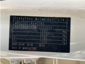 Autó Ssangyong Korando: 5 kép.