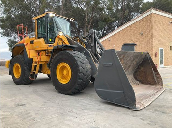 Gumikerekes homlokrakodó Volvo L150H: 4 kép.