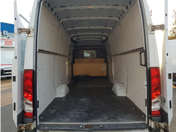 Furgon Iveco Daily 35S16SA8 V/P Klima, AHK, Rückfahrkamera...: 4 kép.