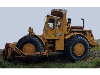 Buldózer CATERPILLAR